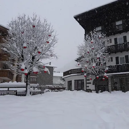 Garni Suisse San Martino Di Castrozza