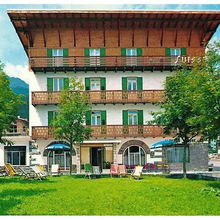 Garni Suisse Hotel San Martino Di Castrozza